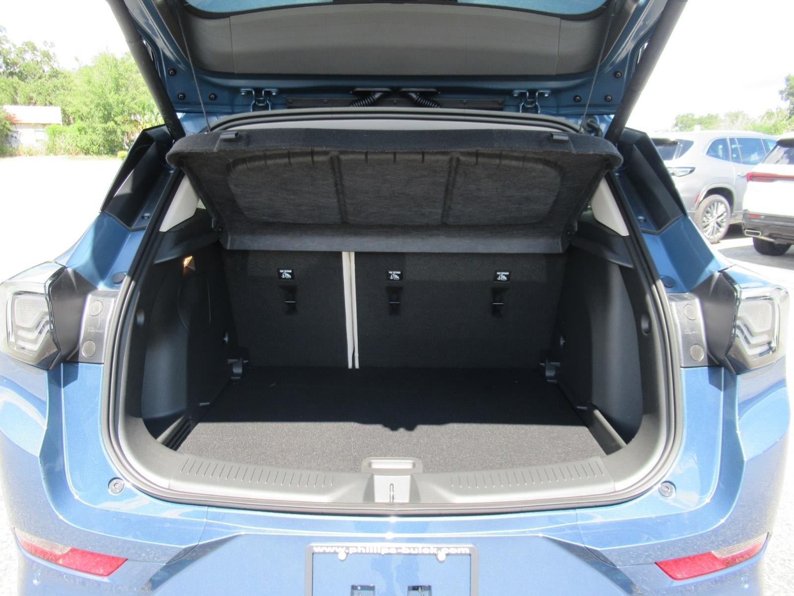 New 2026 Buick Encore GX Avenir w/ Avenir Technology Package FWD image 39