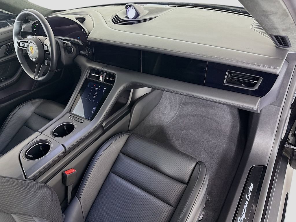 Used 2020 Porsche Taycan Turbo image 18
