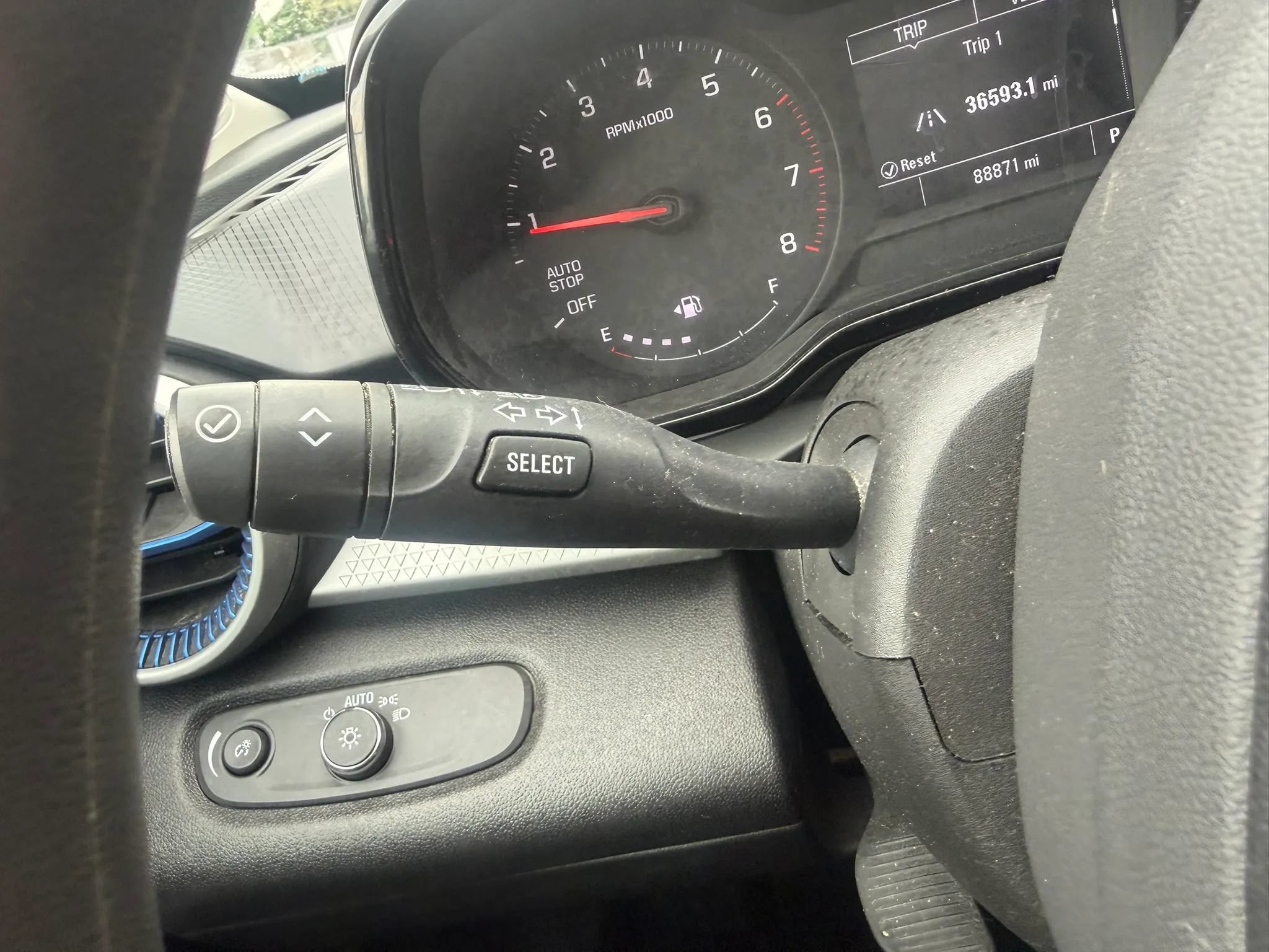 Used 2024 Chevrolet Trax LS w/ LS Convenience Package FWD image 16