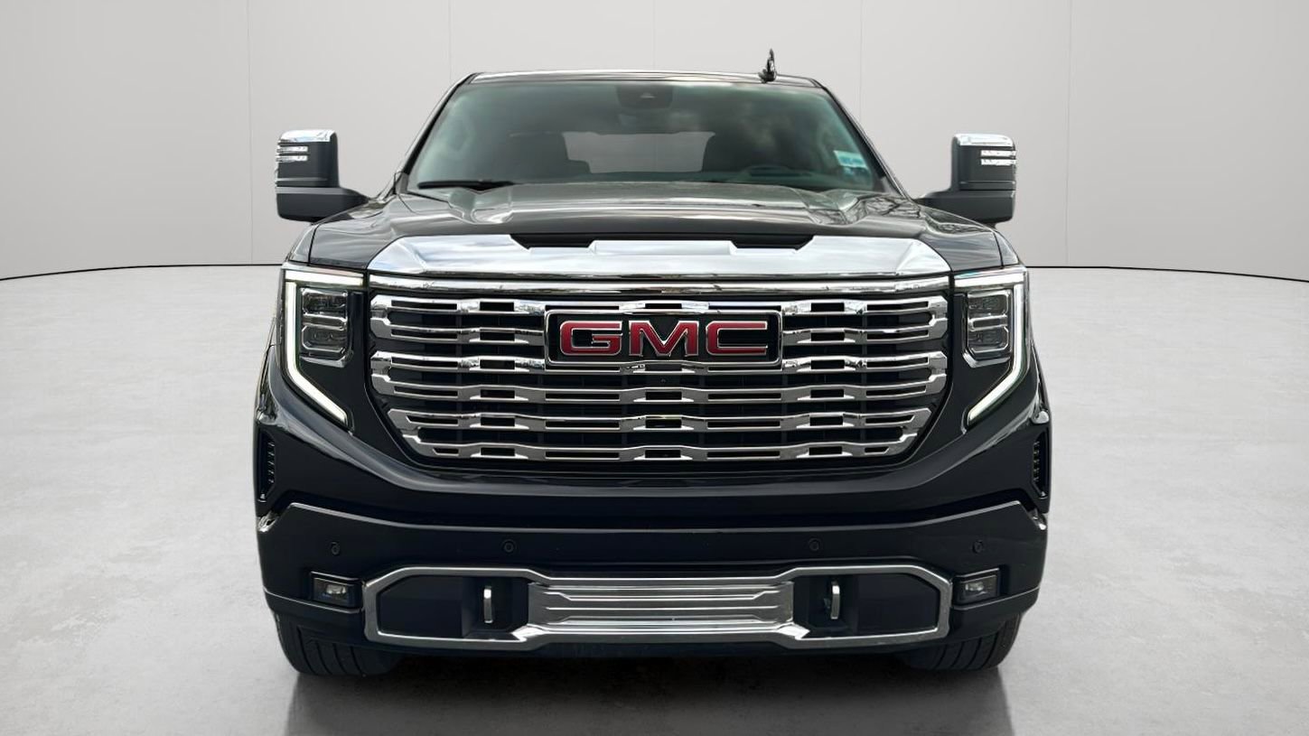 Used 2024 GMC Sierra 1500 Denali w/ Denali Reserve Package AWD/4WD image 12