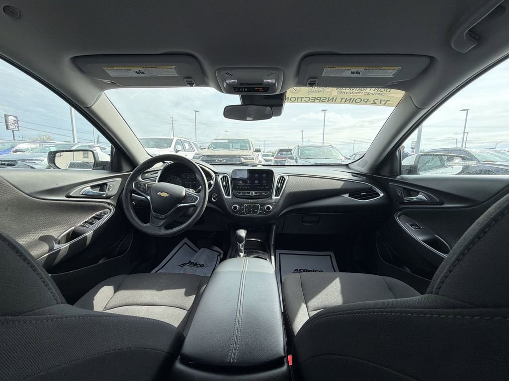 Used 2021 Chevrolet Malibu LT FWD image 10