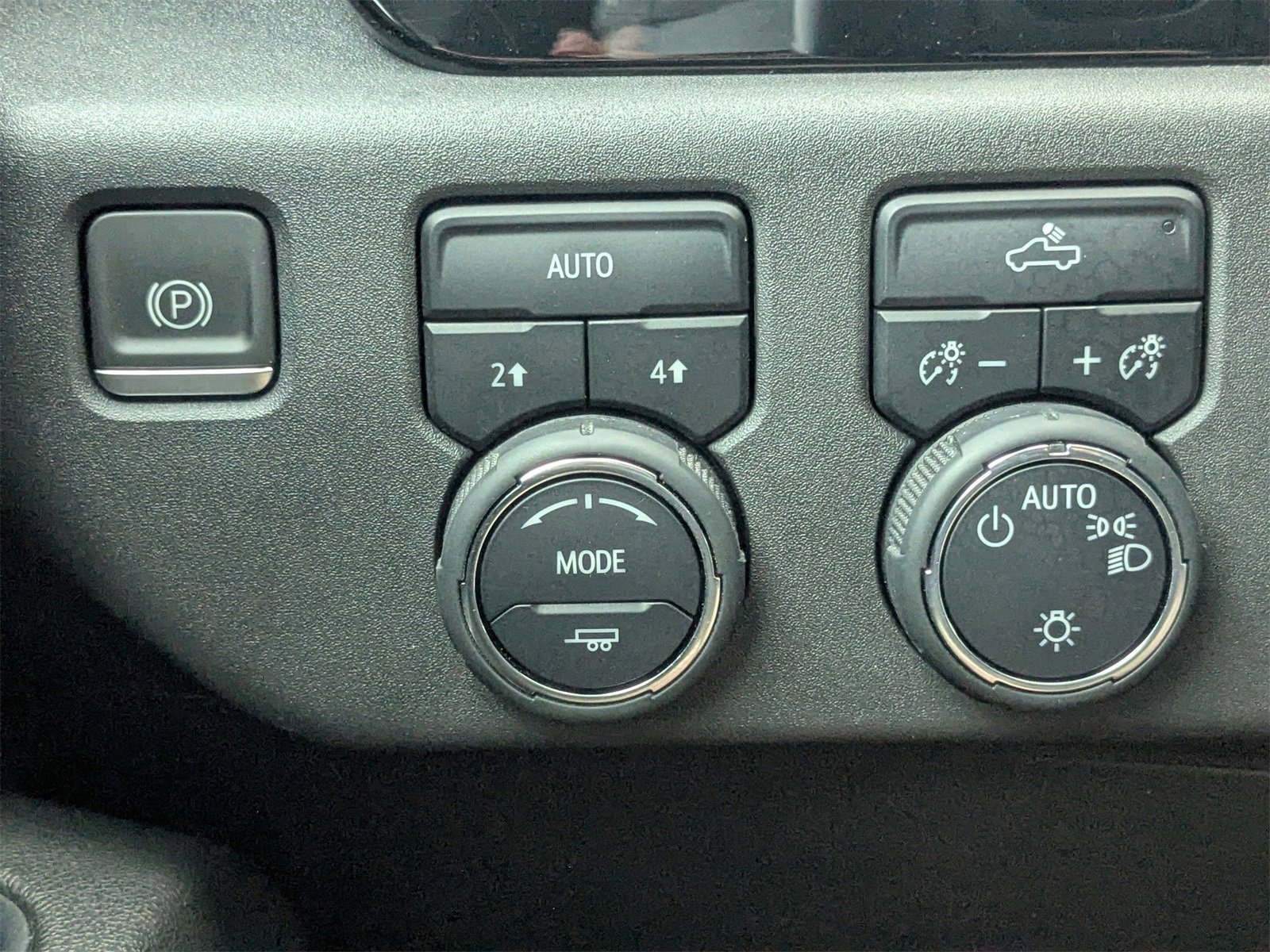 Used 2023 Chevrolet Silverado 1500 LT image 24