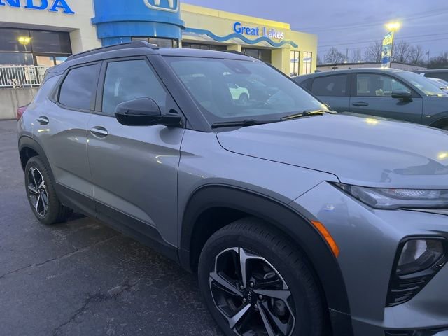 Used 2023 Chevrolet TrailBlazer RS image 2