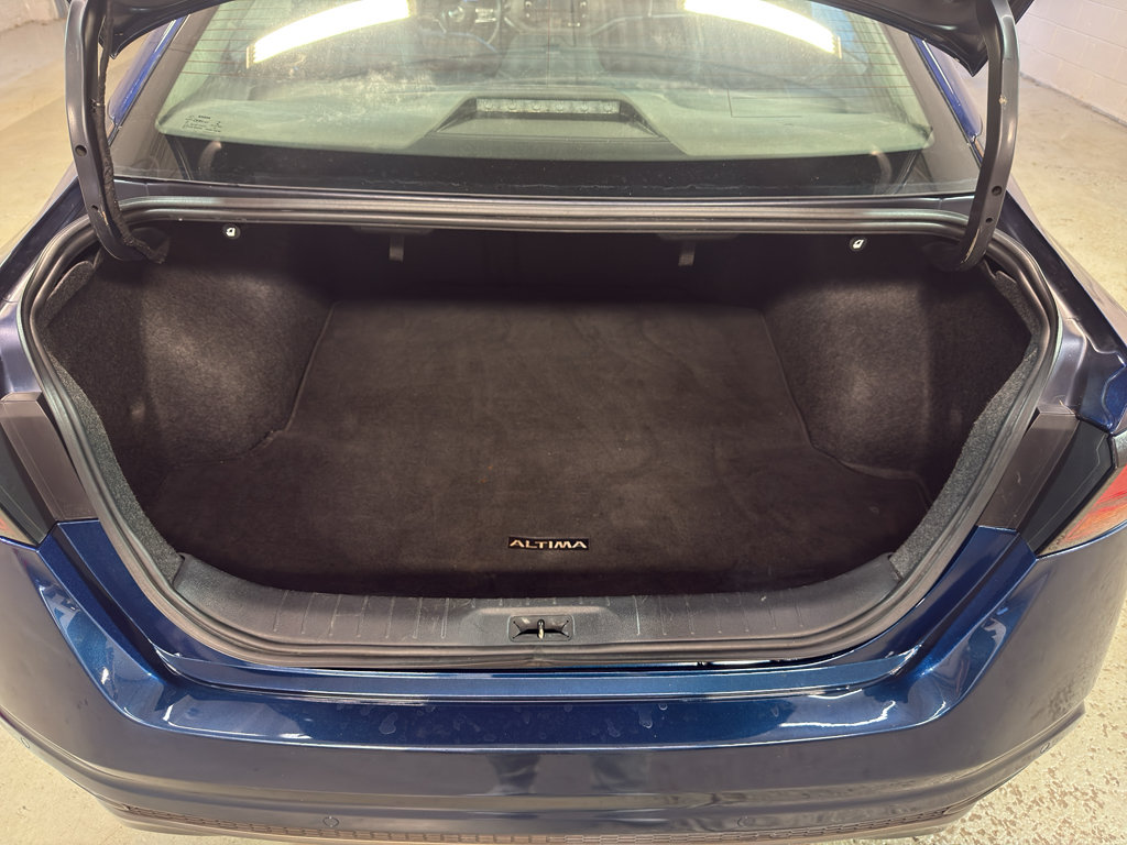 Used 2021 Nissan Altima 2.0 SR FWD image 32