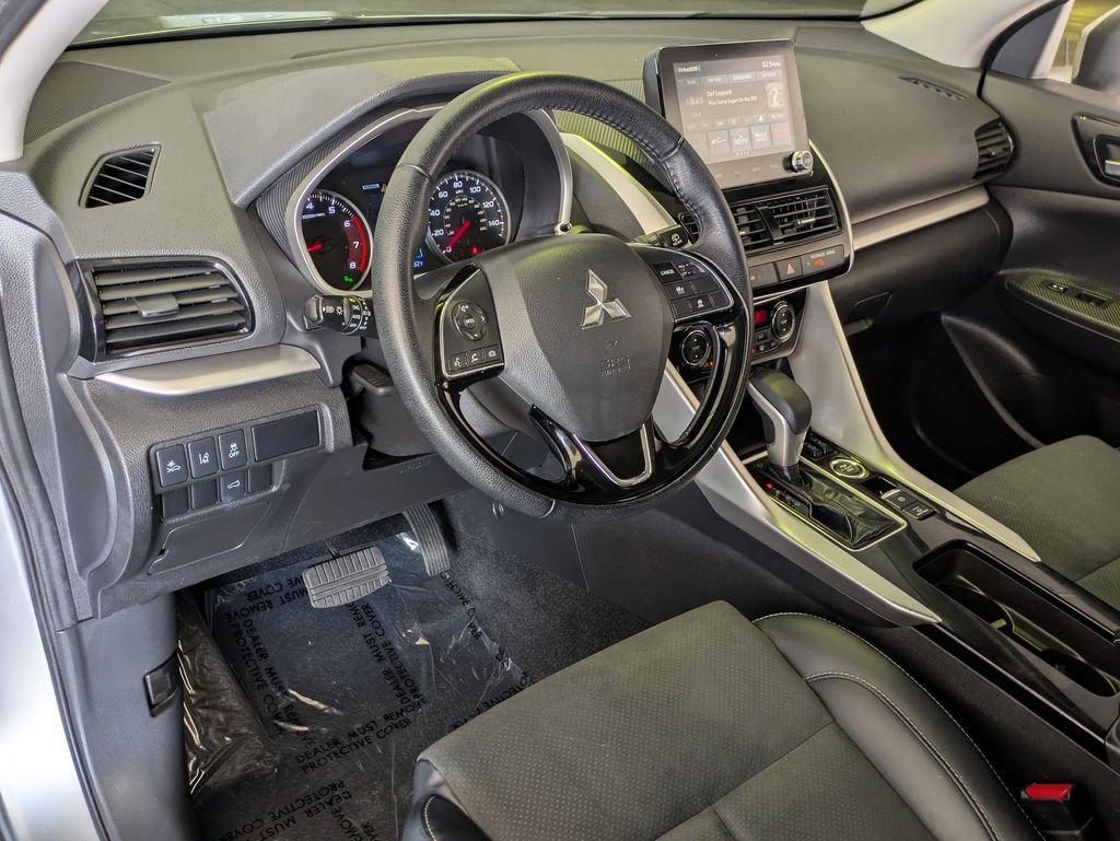 Used 2025 Mitsubishi Eclipse Cross SE AWD/4WD image 14