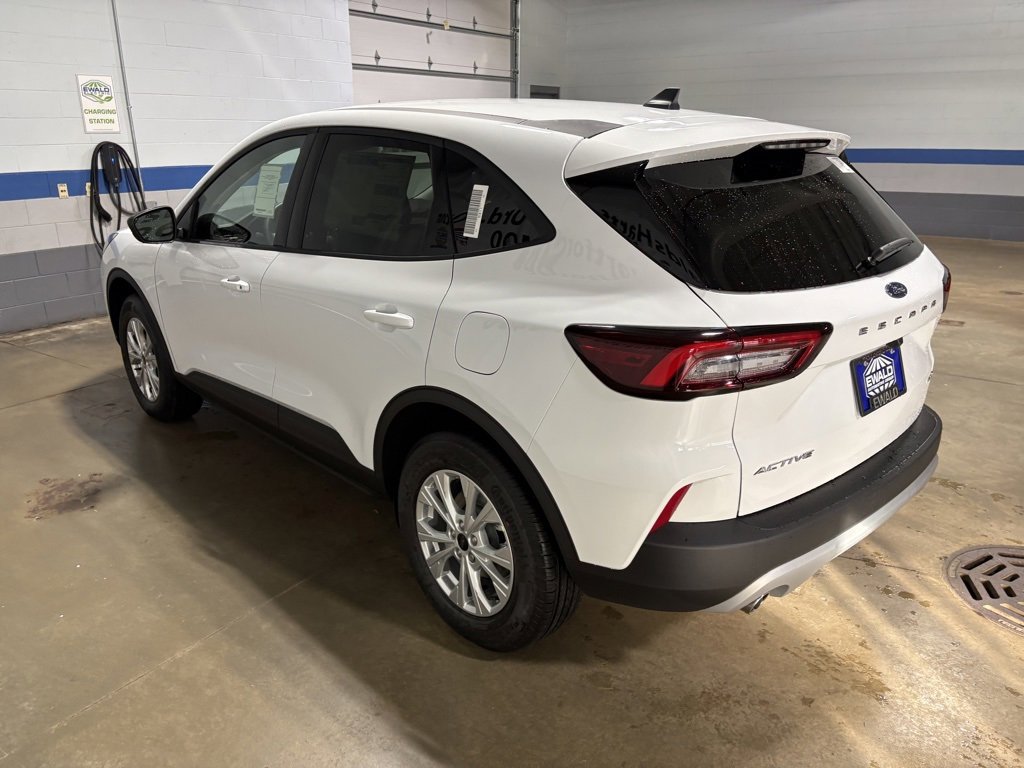 New 2026 Ford Escape Active image 4