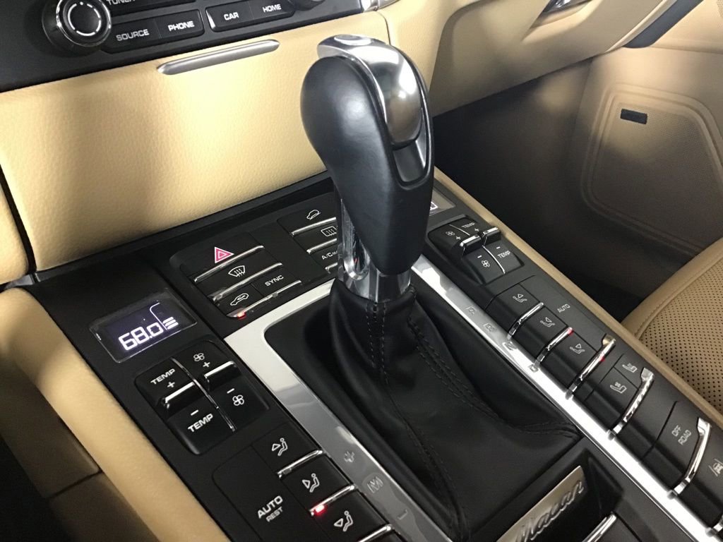 Certified 2017 Porsche Macan S AWD/4WD image 42