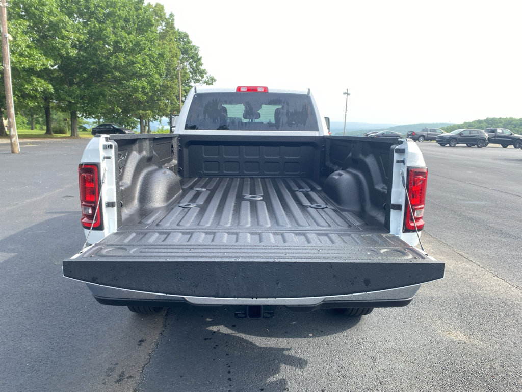 New 2026 RAM 2500 Tradesman w/ Chrome Appearance Group AWD/4WD image 27