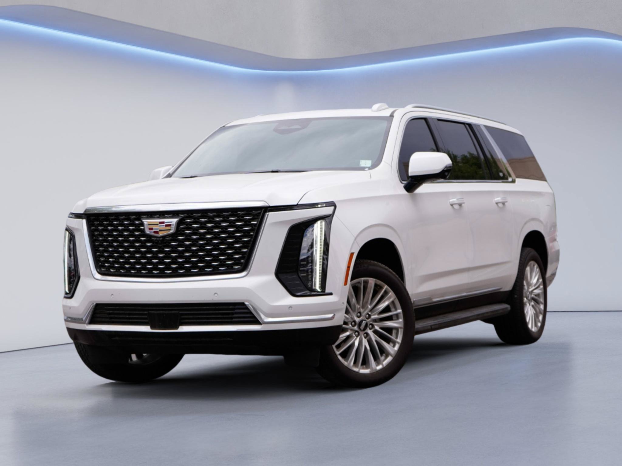Used 2025 Cadillac Escalade ESV Premium Luxury AWD/4WD image 1