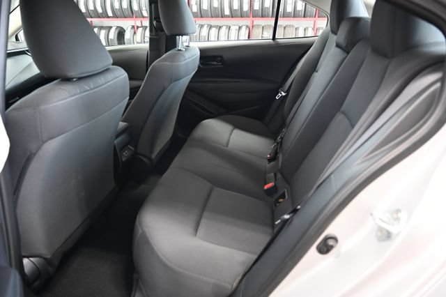 Used 2023 Toyota Corolla LE FWD image 12