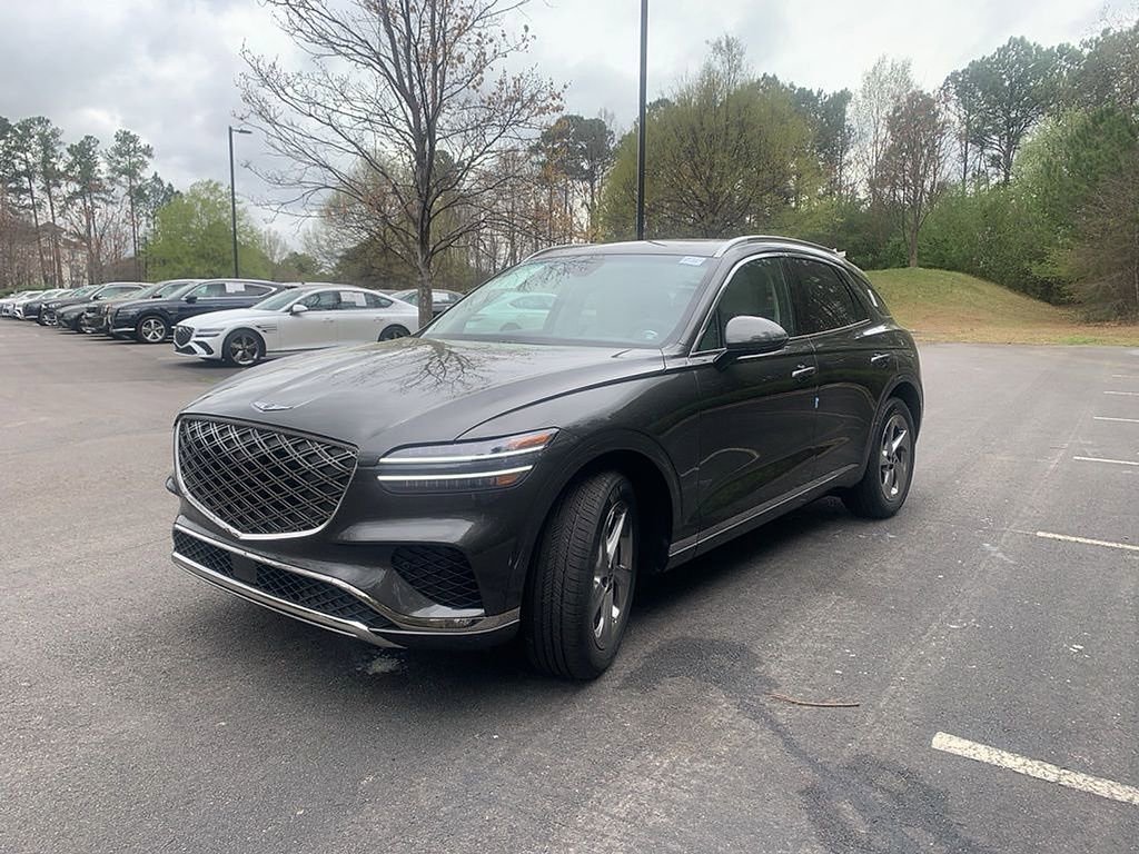 Used 2026 Genesis GV70 2.5T Select image 4