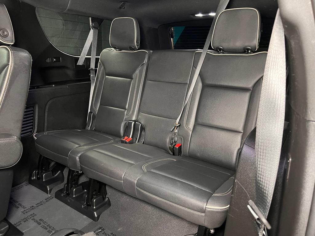 Used 2023 Chevrolet Suburban Premier AWD/4WD image 20