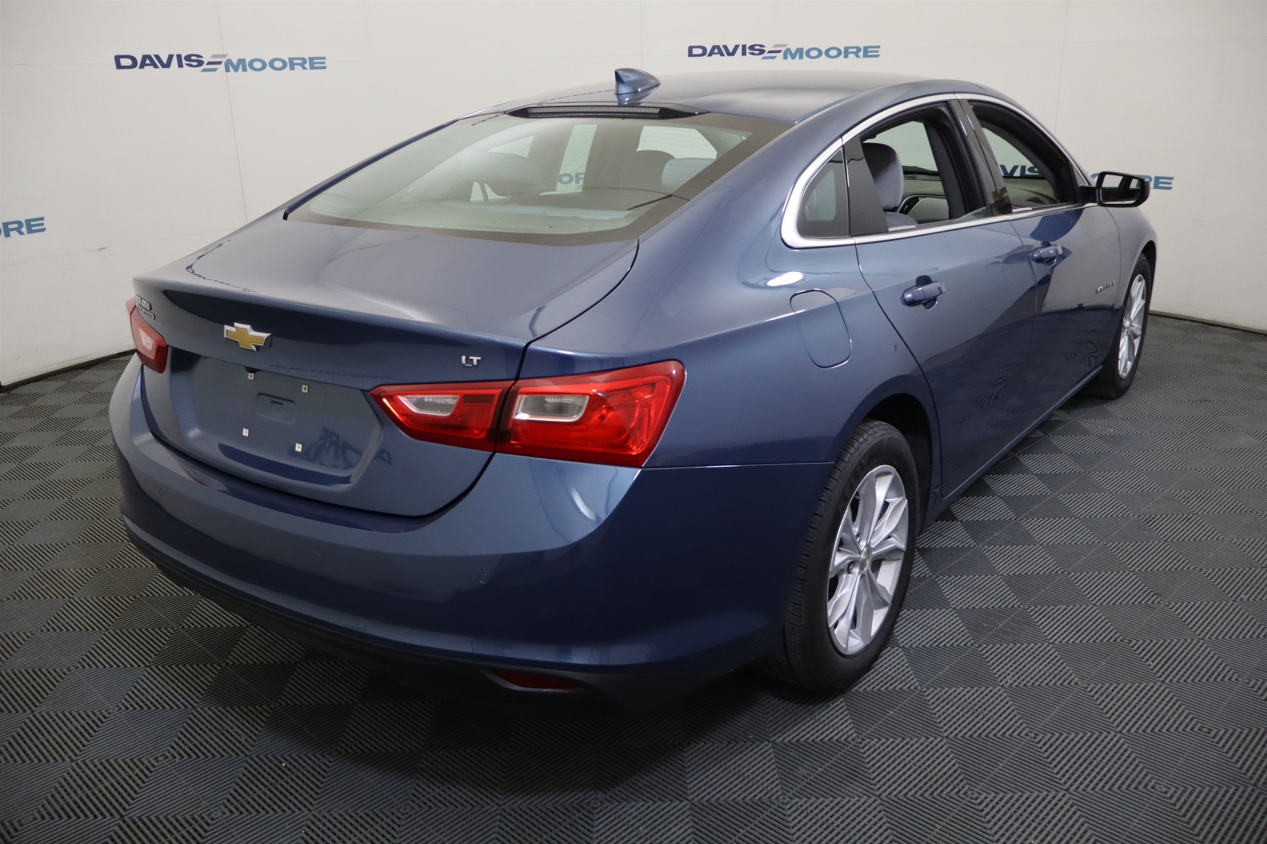 Used 2025 Chevrolet Malibu LT FWD image 6