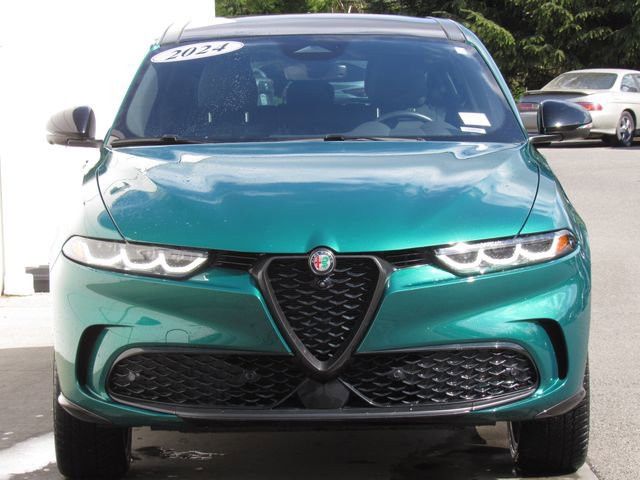 Used 2024 Alfa Romeo Tonale Veloce AWD/4WD image 3