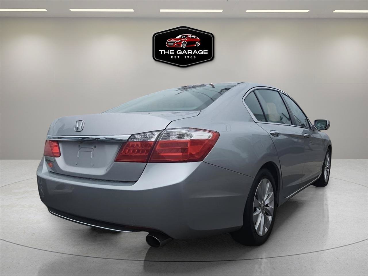Used 2015 Honda Accord EX-L image 6