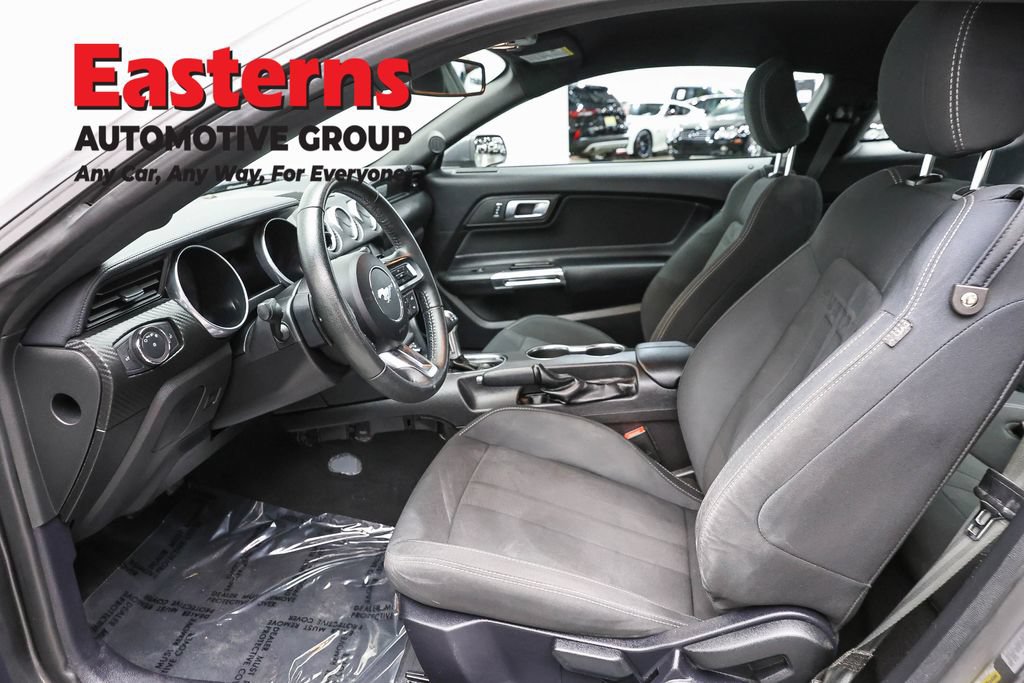 Used 2019 Ford Mustang Coupe RWD image 13