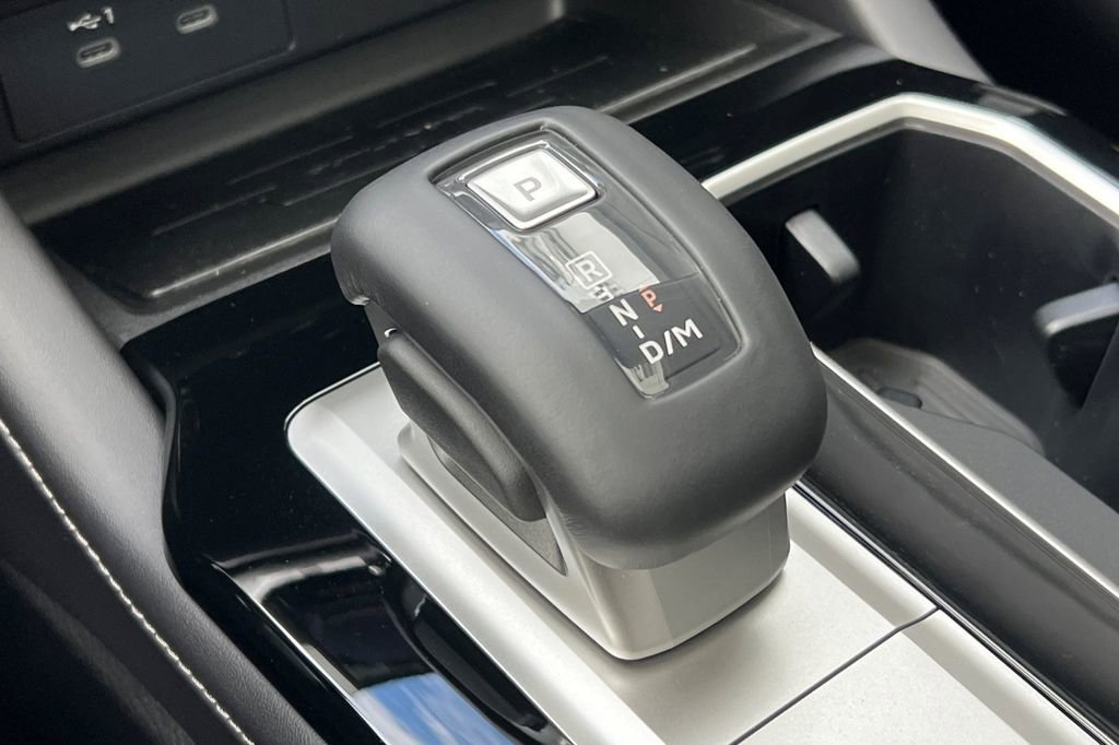 New 2026 Mitsubishi Outlander AWD image 23