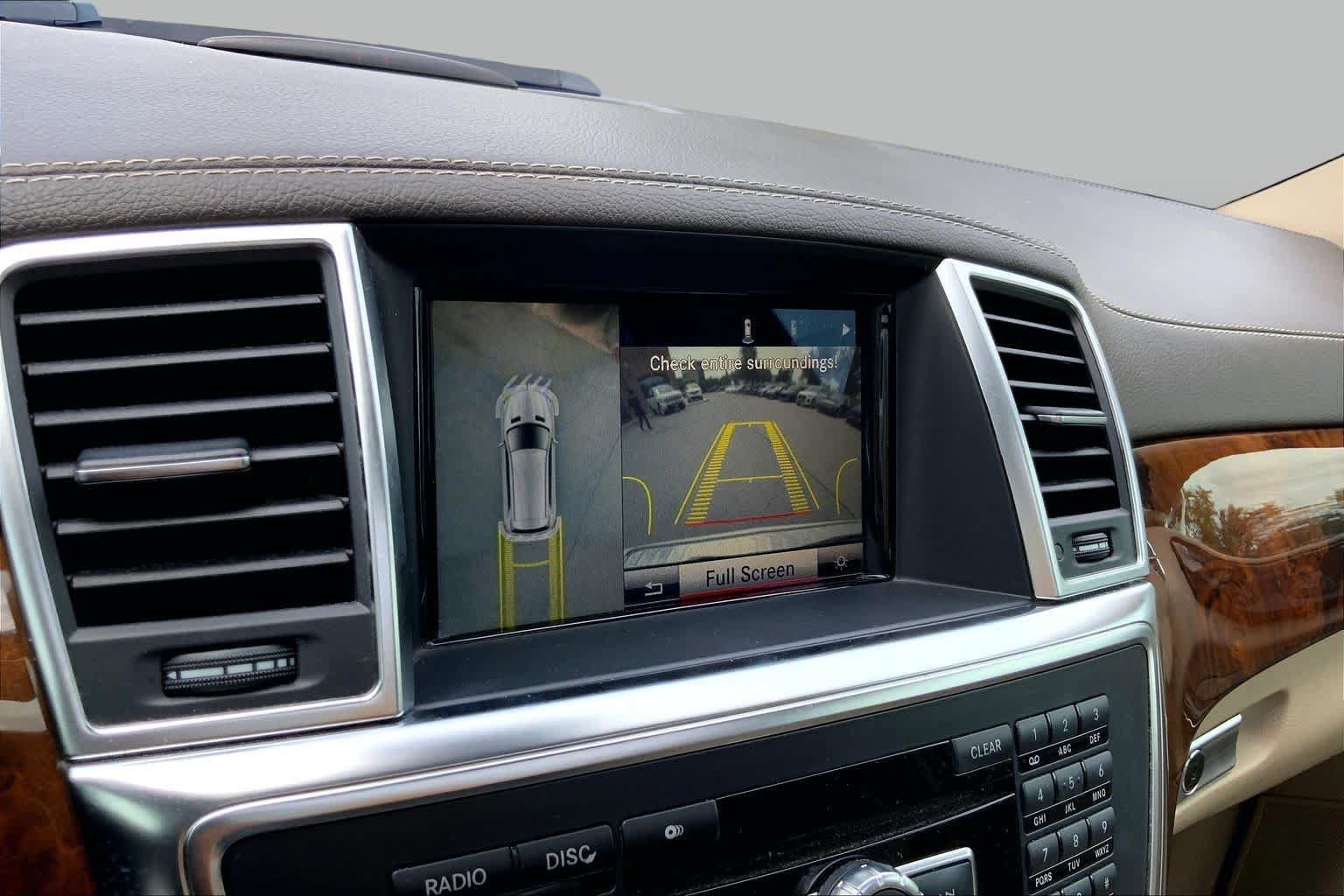Used 2014 Mercedes-Benz GL 550 4MATIC image 27