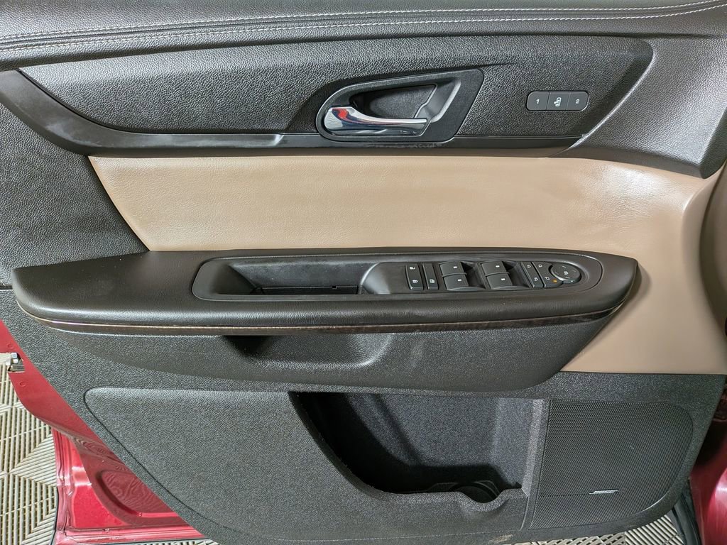 Used 2017 GMC Acadia Limited SLT image 16