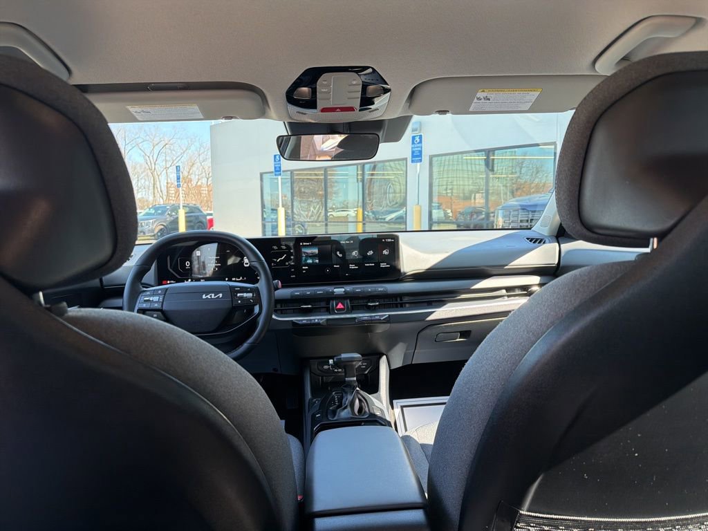 Used 2025 Kia K4 EX image 22