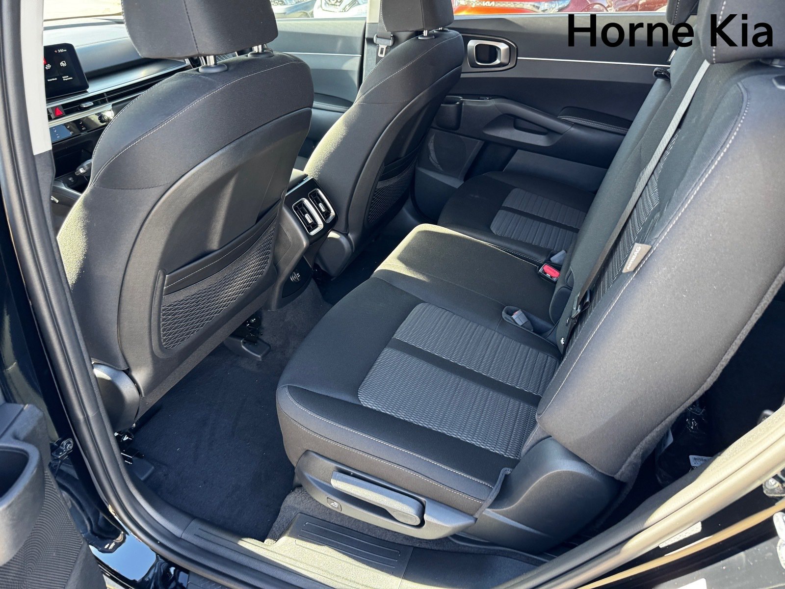 New 2026 Kia Sorento LX FWD image 8