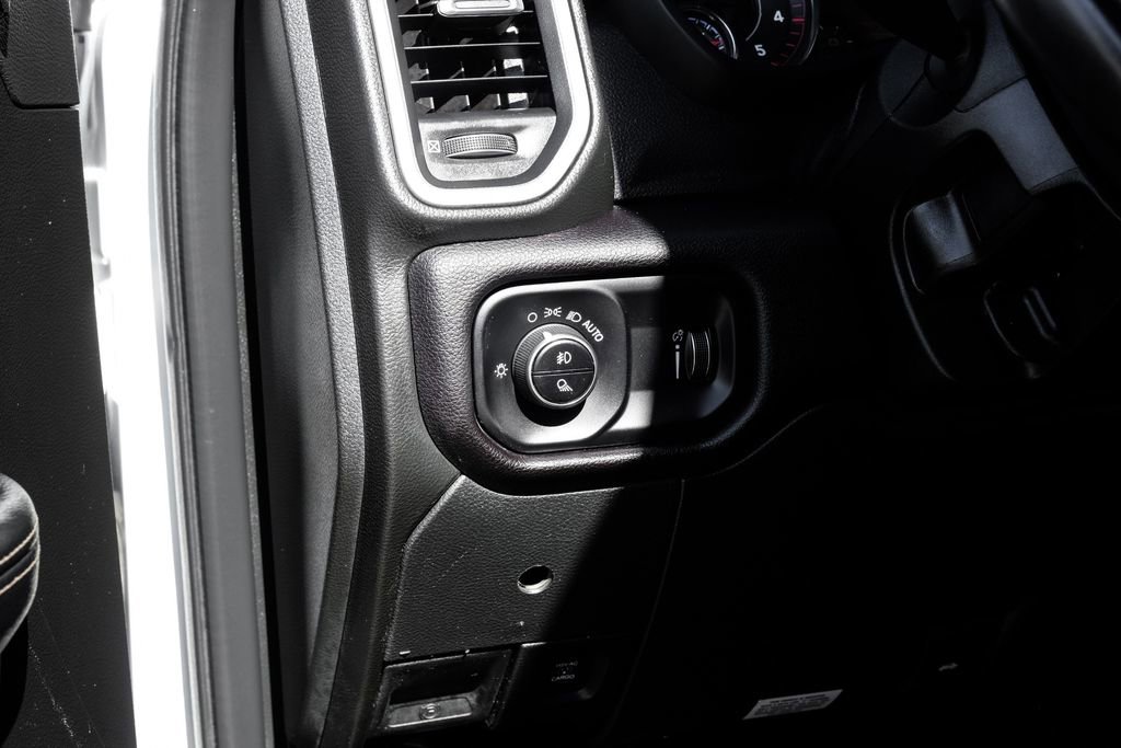 Used 2024 RAM 3500 Big Horn w/ Safety Group AWD/4WD image 26