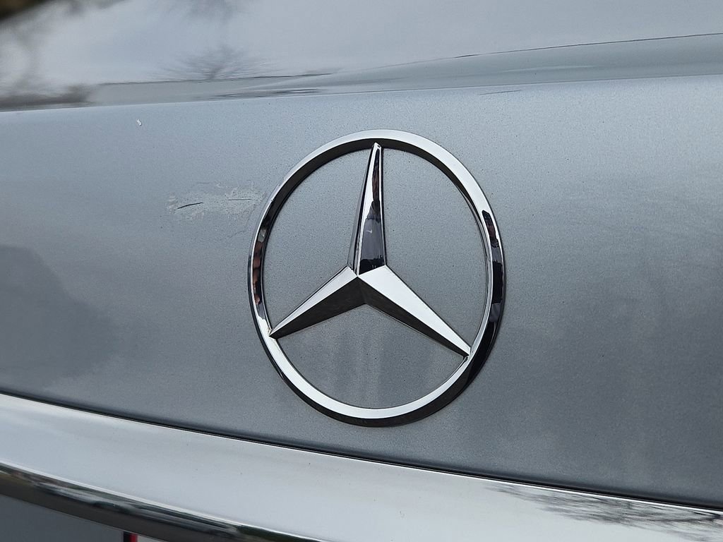 Used 2017 Mercedes-Benz E 300 4MATIC image 28