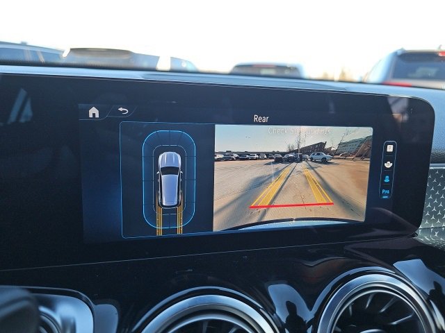 Certified 2025 Mercedes-Benz GLB 250 4MATIC image 27