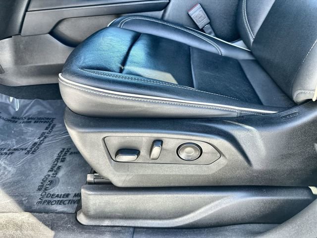 Used 2024 Chevrolet Suburban Premier image 14