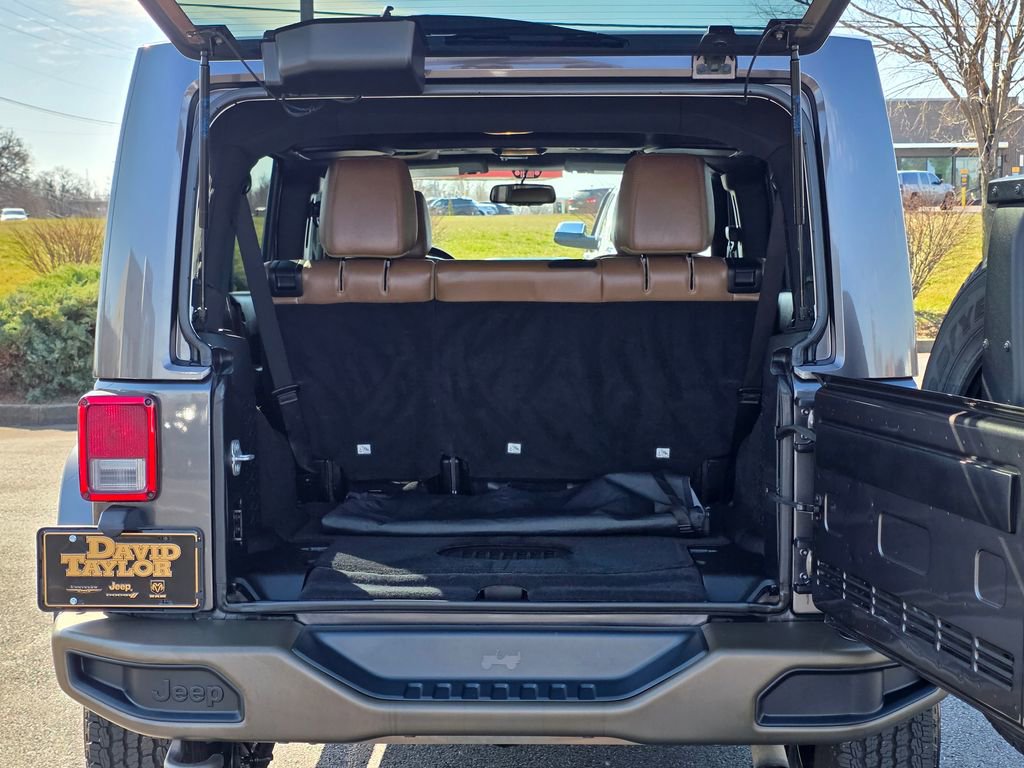 Used 2017 Jeep Wrangler Unlimited Sahara image 28