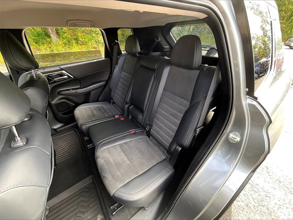 Used 2024 Mitsubishi Outlander SE image 26