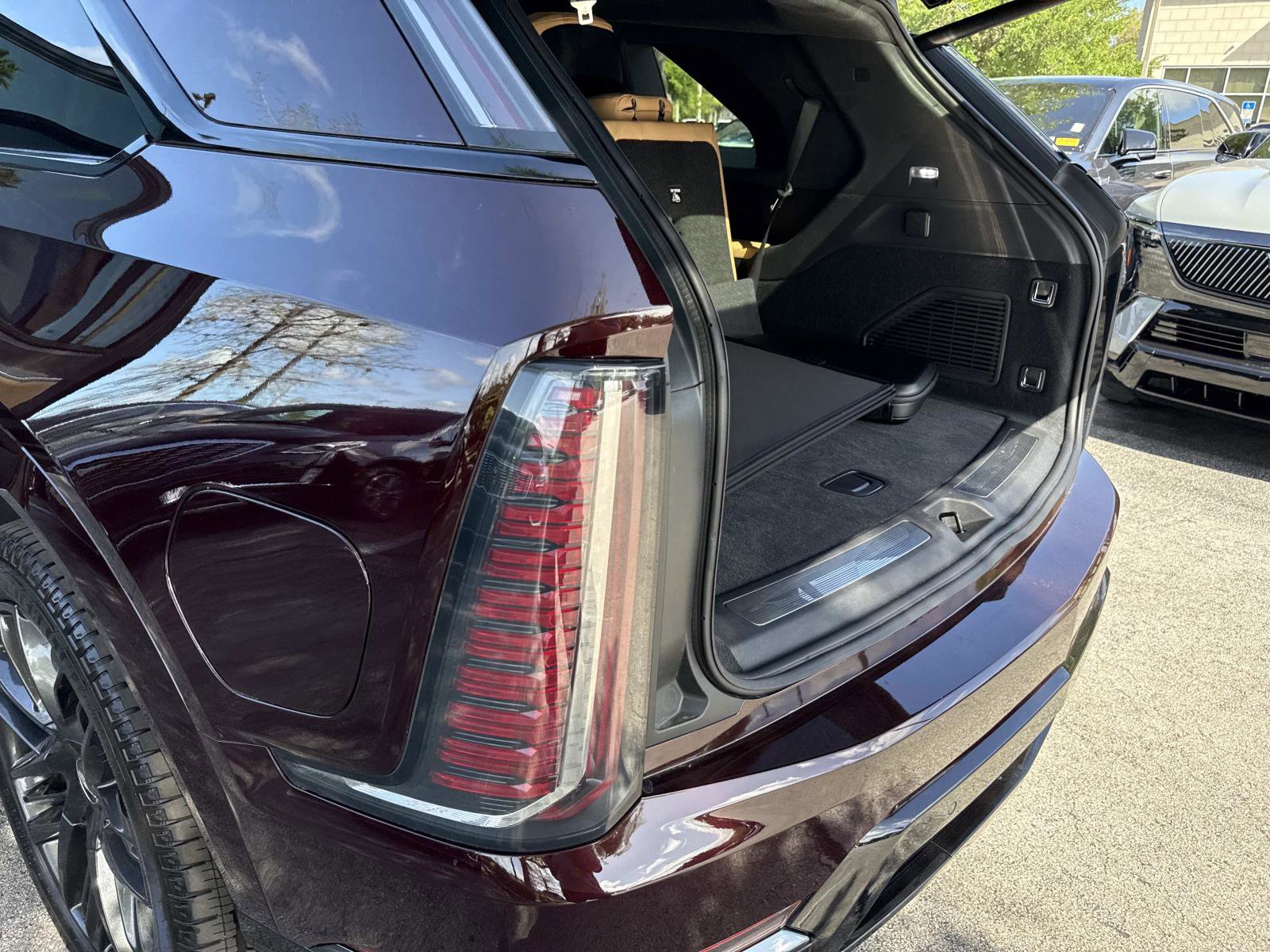 Used 2025 Cadillac Escalade IQ Sport 2 image 11