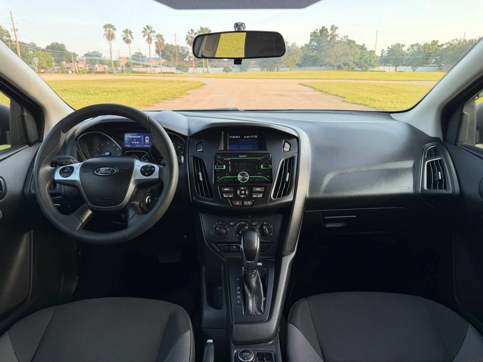 Used 2014 Ford Focus S FWD image 11