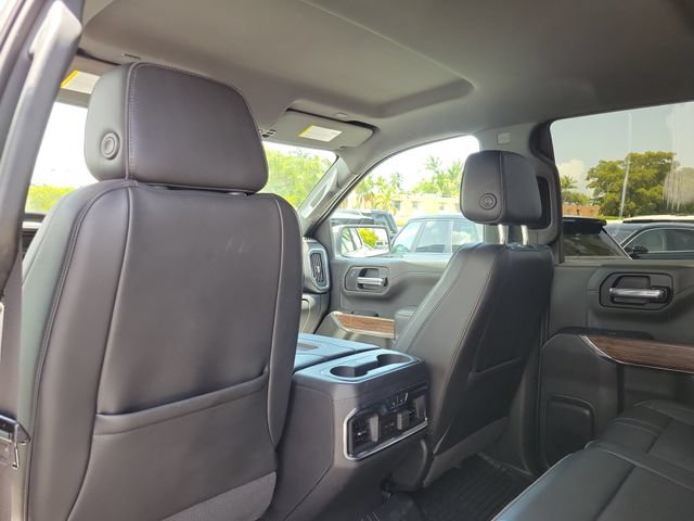 Used 2020 Chevrolet Silverado 1500 High Country w/ Technology Package RWD image 11