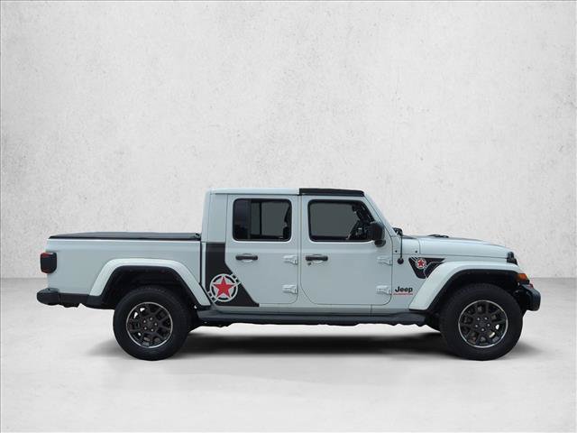 Used 2022 Jeep Gladiator Overland w/ LED Lighting Group AWD/4WD image 4