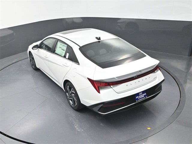 New 2026 Hyundai Elantra Limited image 28