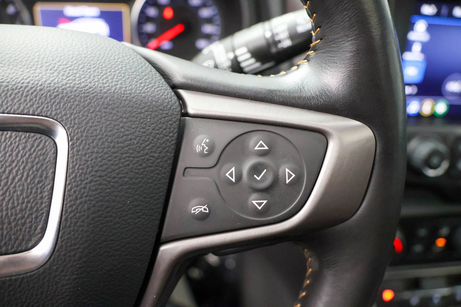 Used 2022 GMC Terrain AT4 image 18