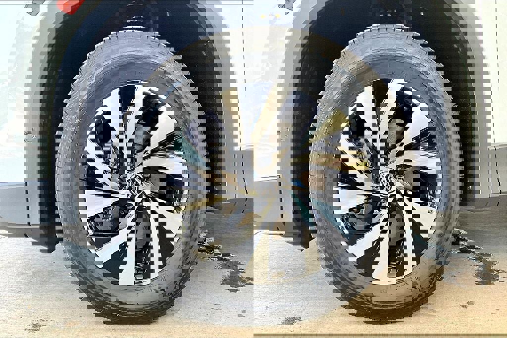 New 2025 Volkswagen Tiguan S image 8