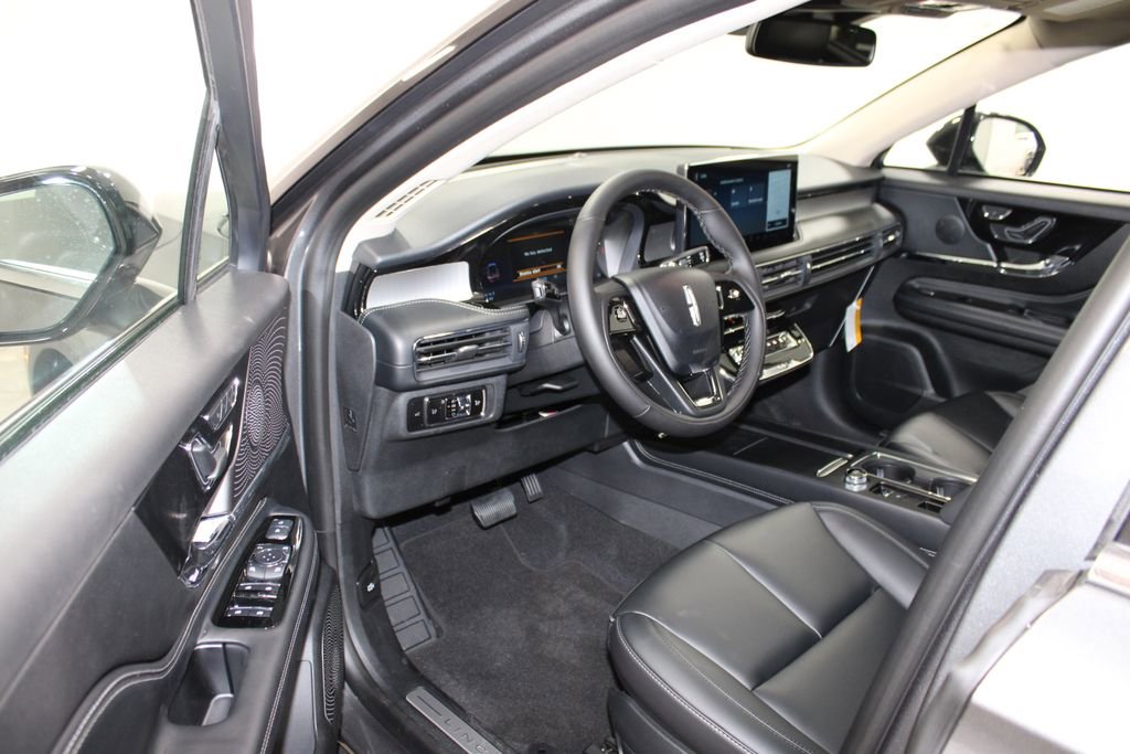 New 2026 Lincoln Corsair Premiere image 23