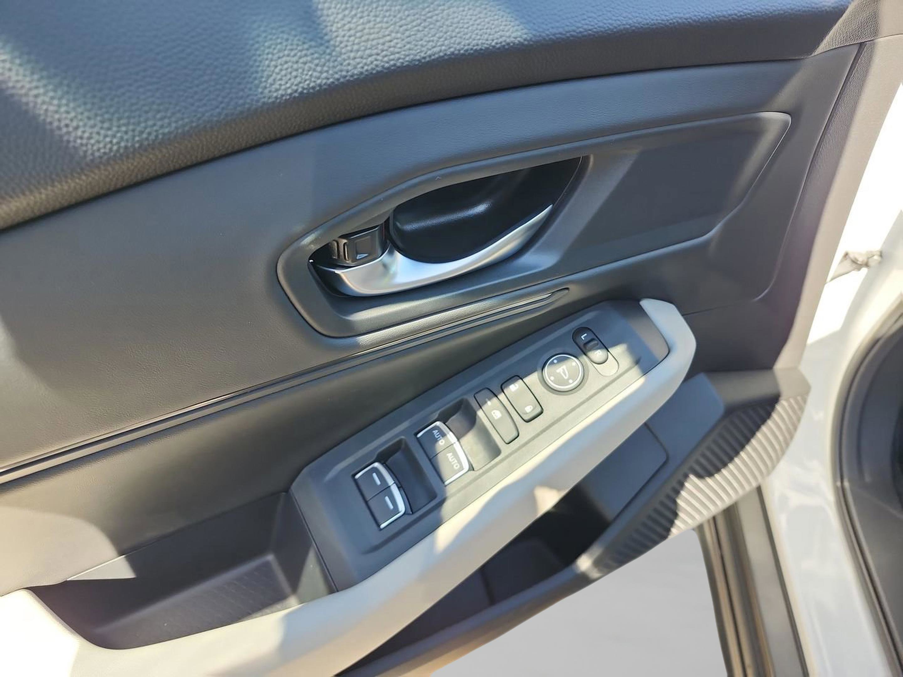 New 2025 Honda Accord SE image 25