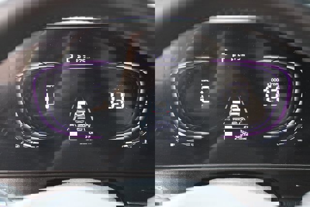 Used 2025 Kia Sportage EX image 8