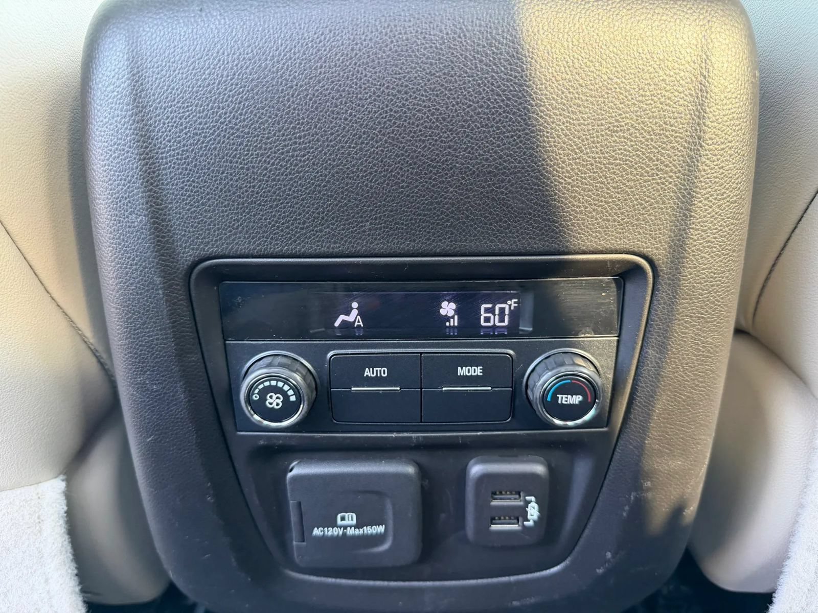 Used 2019 Buick Enclave Essence FWD image 25