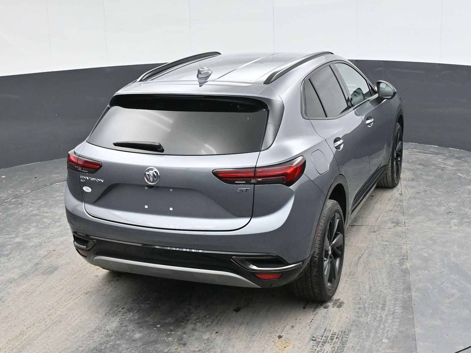 Certified 2022 Buick Envision Preferred AWD/4WD image 44