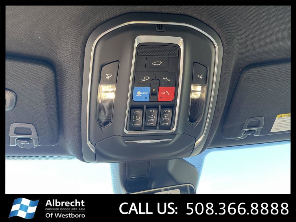 New 2026 Jeep Grand Cherokee Limited w/ Limited Altitude Package AWD/4WD image 22