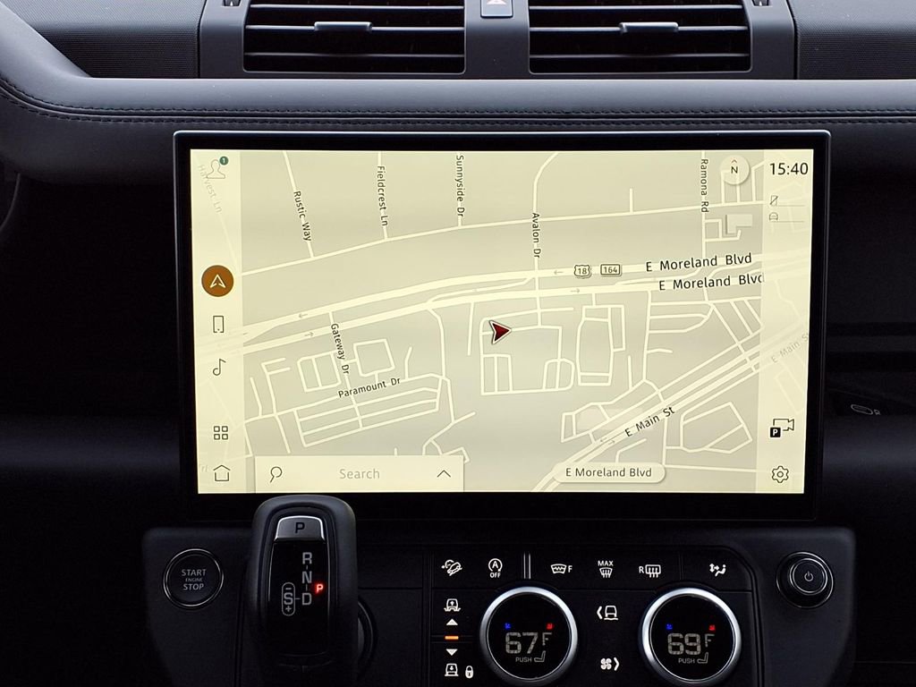 New 2026 Land Rover Defender 110 X-Dynamic SE AWD/4WD image 18
