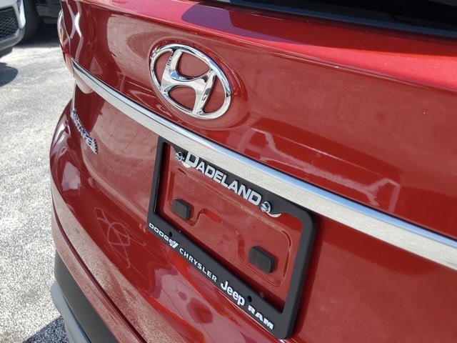Used 2019 Hyundai Santa Fe SE FWD image 10