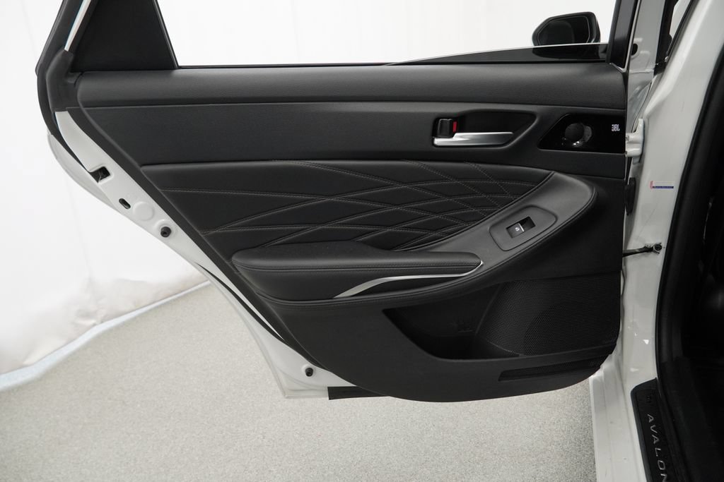 Used 2021 Toyota Avalon Limited w/ Advanced Safety Package FWD image 46