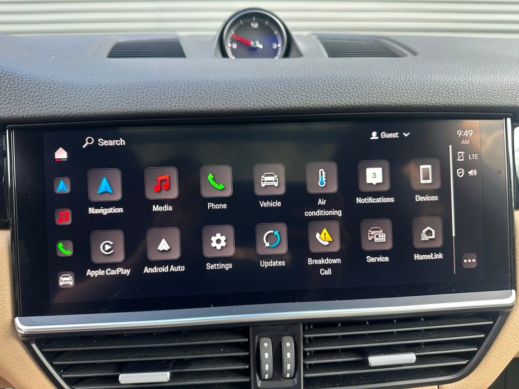 Certified 2023 Porsche Cayenne Platinum Edition image 30