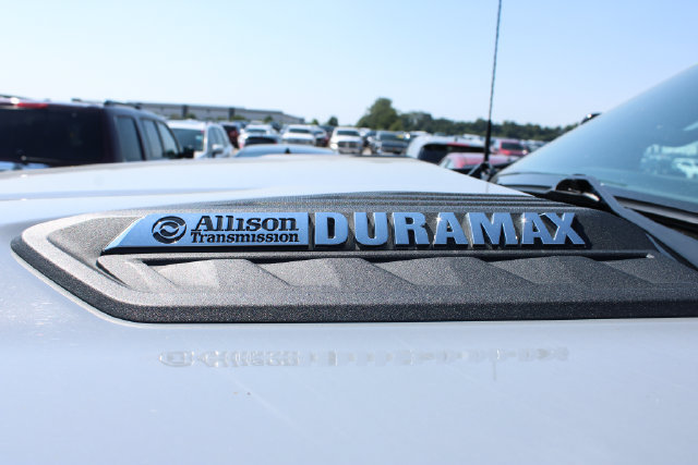 Used 2024 Chevrolet Silverado 2500 ZR2 w/ Technology Package AWD/4WD image 7