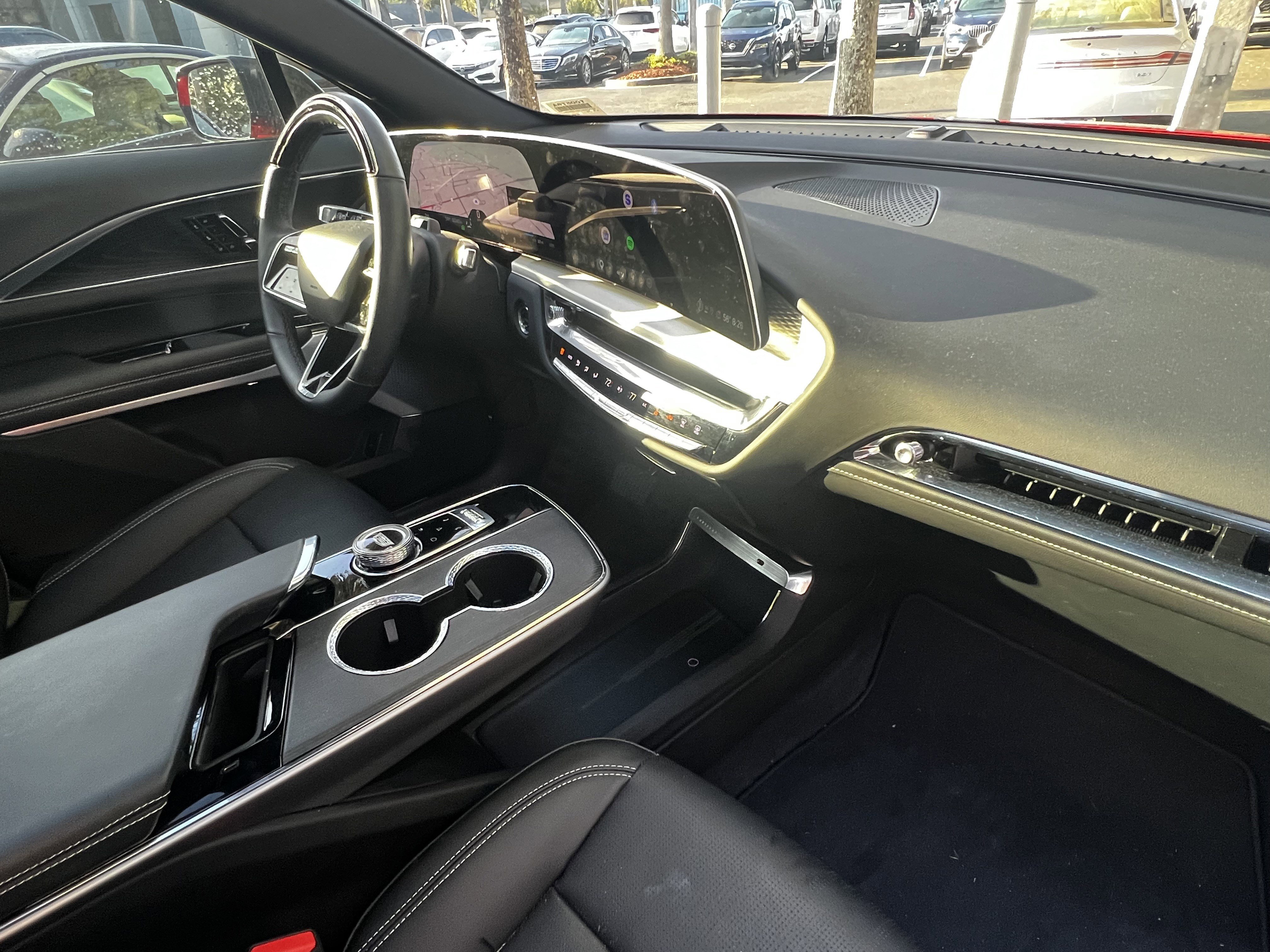 Used 2025 Cadillac Lyriq Sport AWD/4WD image 49